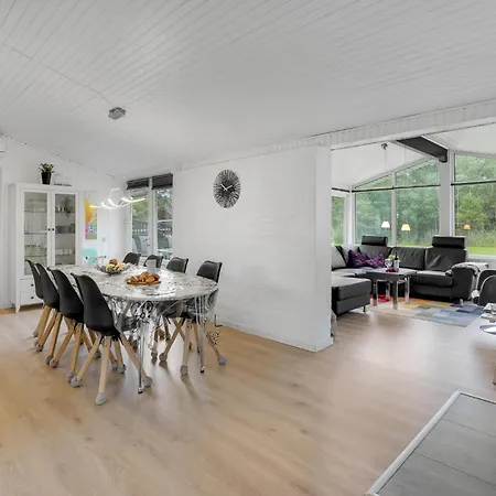 Nice In Romo With Kitchen Rømø Kirkeby